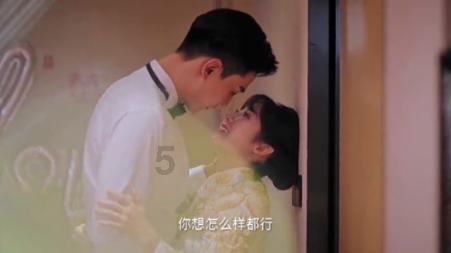 春晚彩排暴露明星素质:岳云鹏脱帽鞠躬,有人却随地吐口香糖